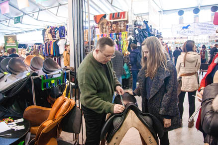 馬匹博覽會(huì)，馬具展現(xiàn)場(chǎng)，莫斯科馬匹博覽會(huì)現(xiàn)場(chǎng)